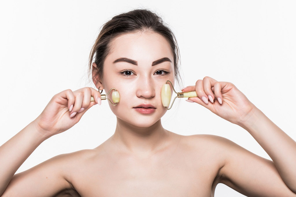 Easy Ways To De-Puff Your Face
